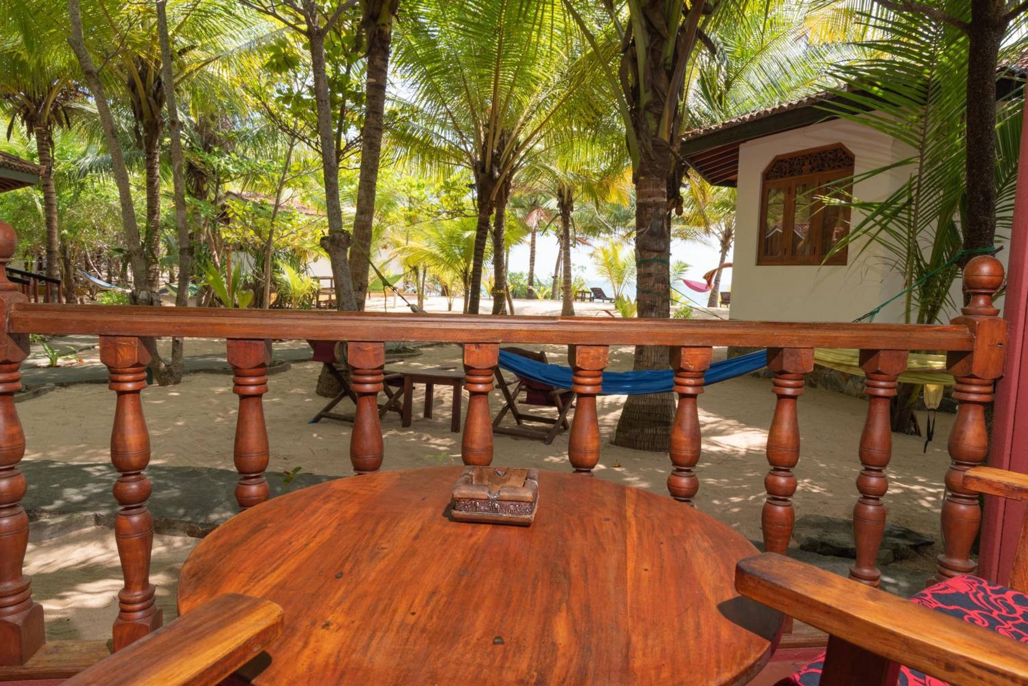 Patini Bungalows - Beach Garden Tangalle Exteriör bild